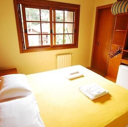 Pousada Casa De Veneza Gramado Zimmer foto